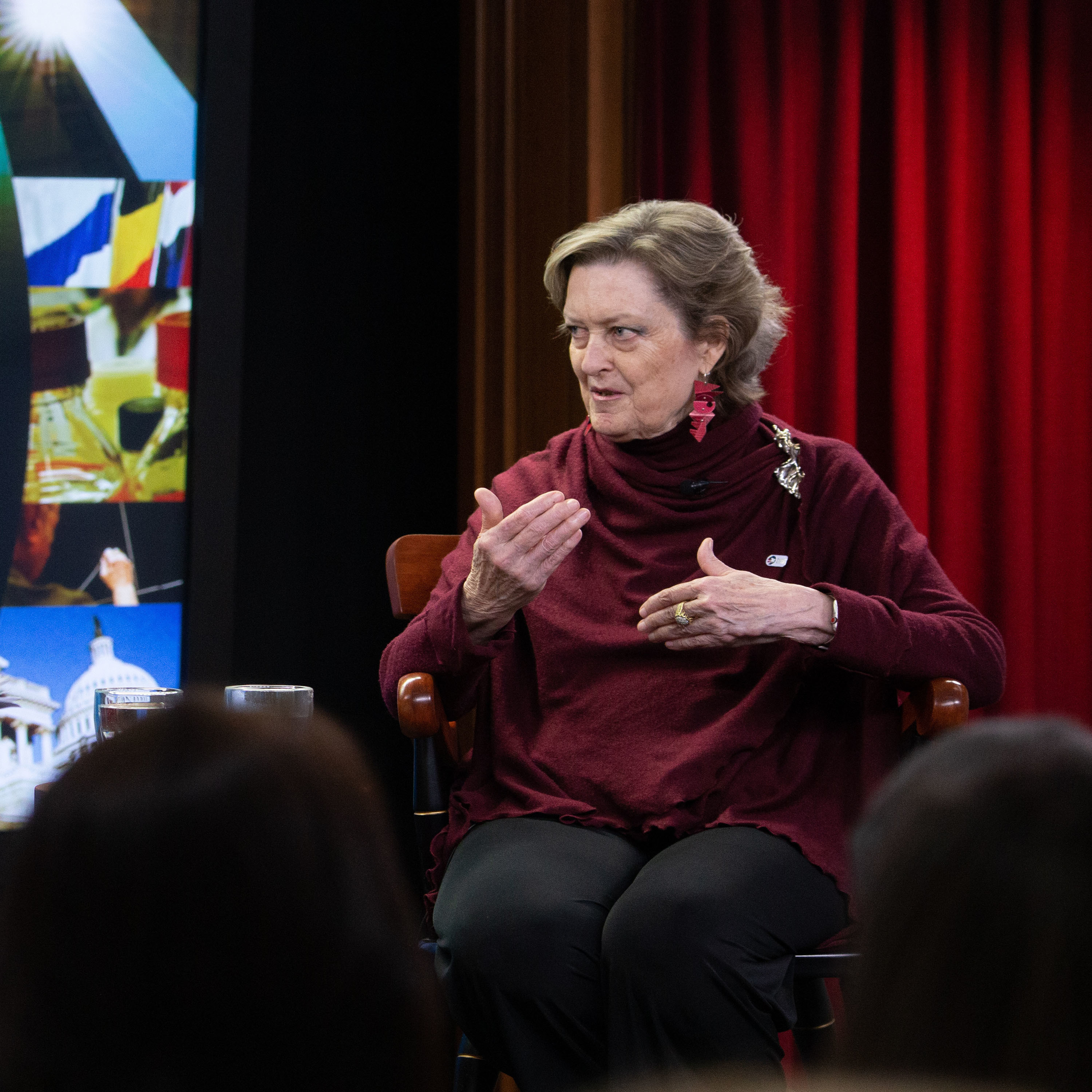 Jody Olsen : "Leadership Begins in the Community: Peace Corps and Global Health"